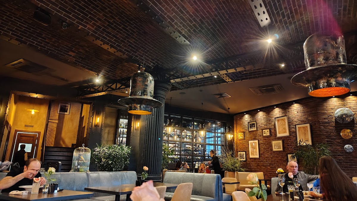 Fabrica — Restaurant