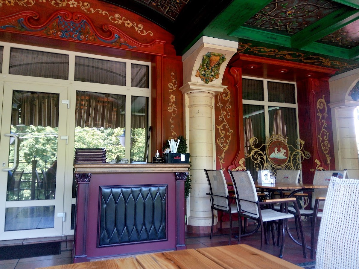 La Cosa Nostra — Restaurant